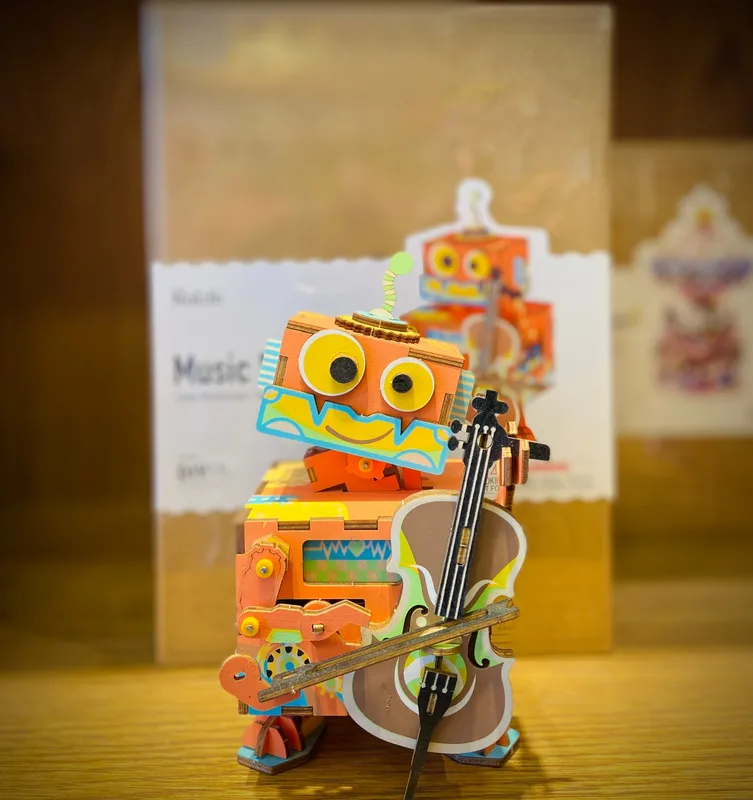 Caja musical Eco Robot violin Armable